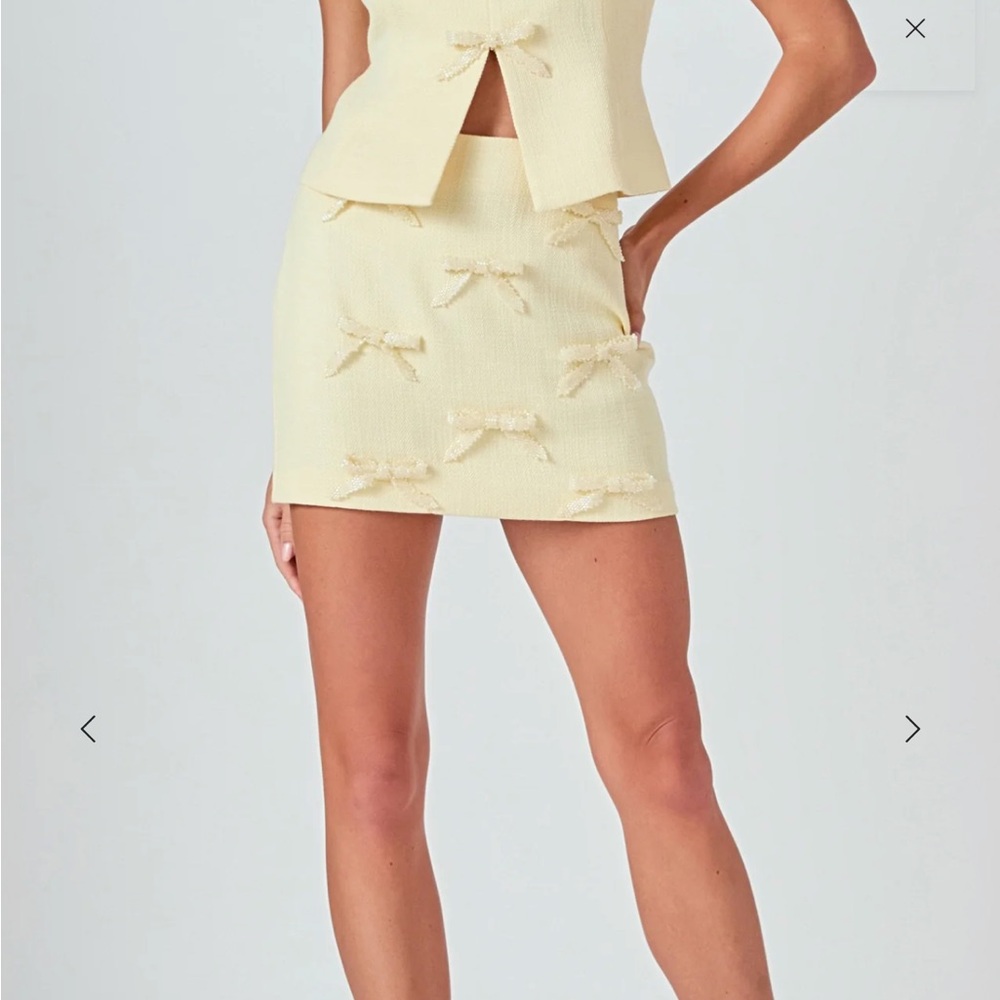 Endless Rose Cream Skirt - Picture 2 of 5